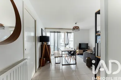 Appartement à Bordeaux (33300)