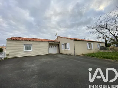 Maison à Les Herbiers (85500)