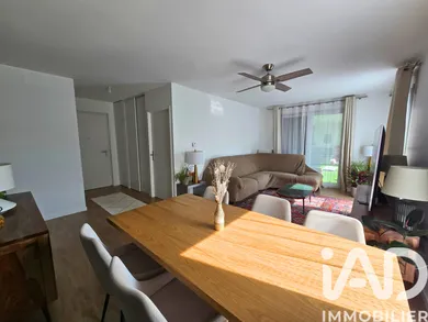 Apartment in Palaiseau (91120)