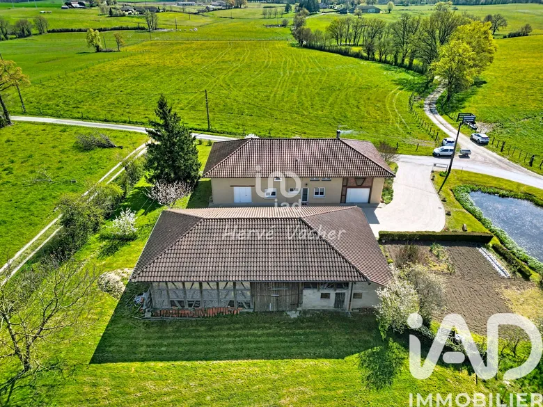 Maison 5 pièces 143 m² · à Foissiat · 143 m² · 225 000 €