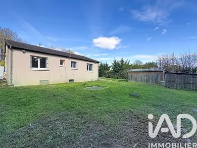 Pavillon à Diges (89240)