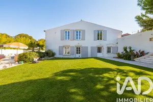 House in La Rochelle (17000)