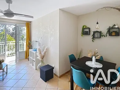 Apartment in Hyères (83400)