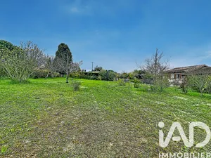 Terrain à bâtir à Roquesérière (31380)