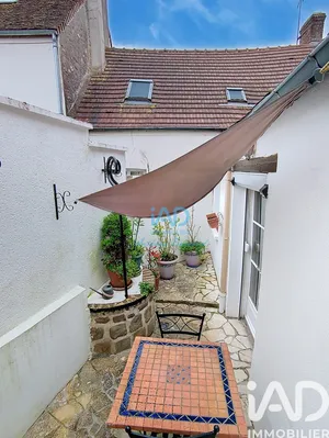 Maison de village à Jouy-le-Châtel (77970)