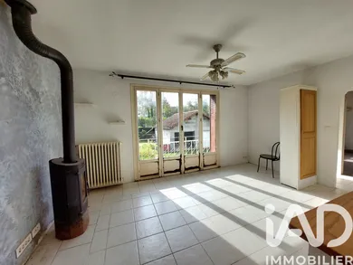 House in Saligny (89100)