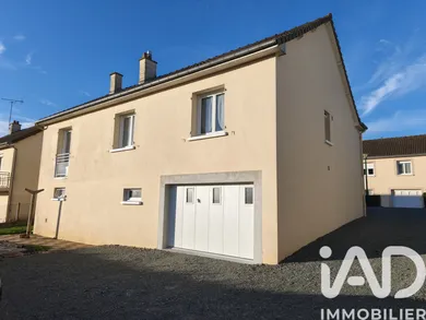 Detached house in Villaines-la-Juhel (53700)