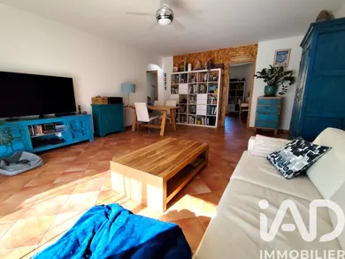 Apartment in Hyères (83400)