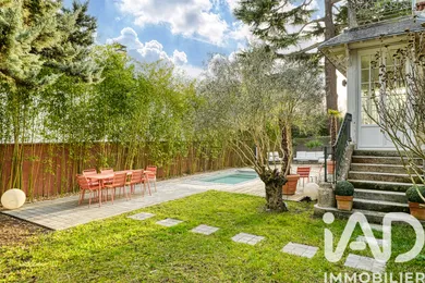 Demeure à Le Mesnil-le-Roi (78600)