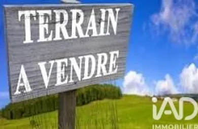 Terrain à bâtir à Noailles (19600)