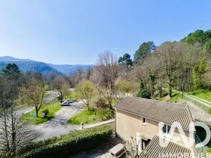 Commercial walls in Le Collet-de-Dèze (48160)