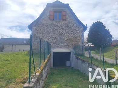 Maison de campagne à Sansac-Veinazès (15120)