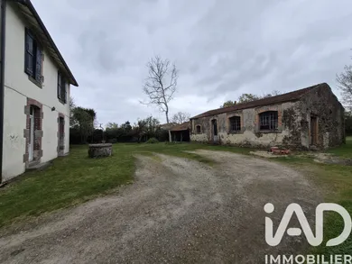 House in Nesmy (85310)