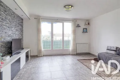 Apartment in Groslay (95410)