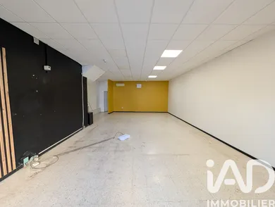 Boutique/Local commercial à Villeneuve-lès-Béziers (34420)