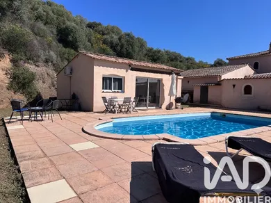 Maison à AFA (20167)