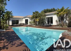 House in Le Taillan-Médoc (33320)