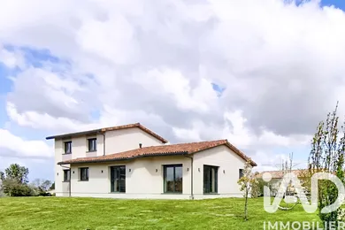 House in Tarabel (31570)