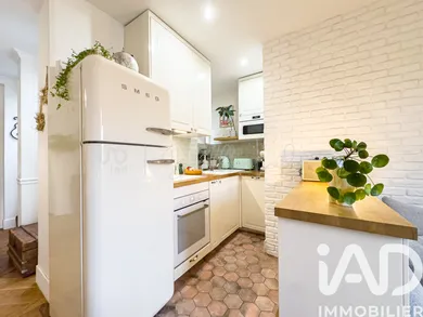 Apartment in Paris (75002)