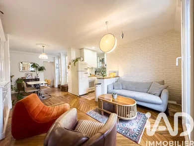 Apartment in Paris (75002)