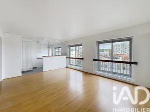 Apartment in Paris (75011)