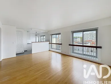 Apartment in Paris (75011)