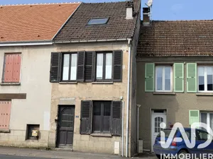 Maison de village à Le Breuil (51210)