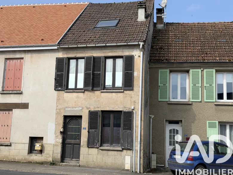 Maison 5 pièces 92 m² · à Le Breuil · 91,5 m² · 69 000 €
