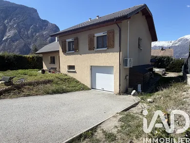 House in Saint-Jean-de-Maurienne (73300)
