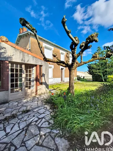 House in La Grève-sur-Mignon (17170)