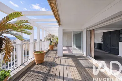 Duplex in Marseille (13008)