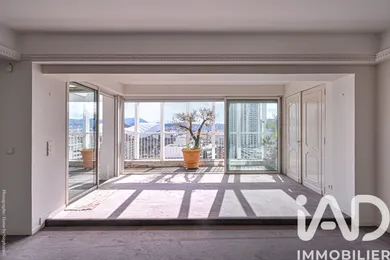 Duplex in Marseille (13008)