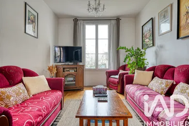 Maison traditionnelle à Stains (93240)