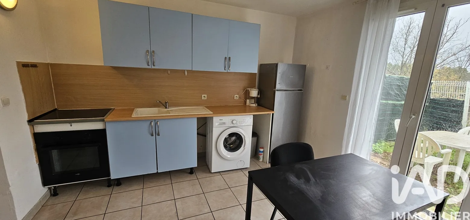 appartement à Rougiers