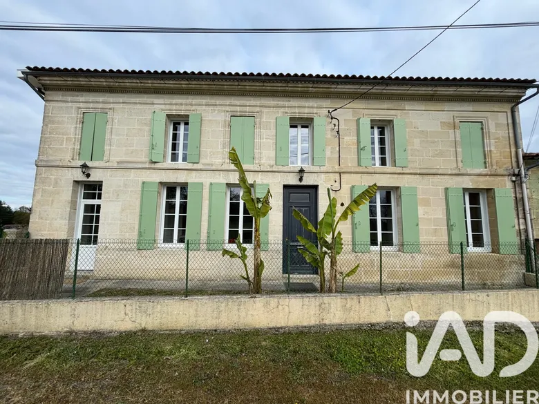 Maison 4 pièces 170 m² · à Galgon · 170 m² · 250 000 €