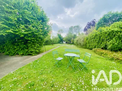 Pavillon à Thiais (94320)