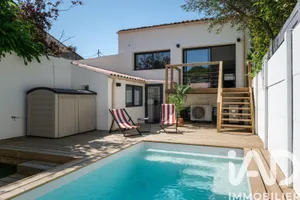 House in Talence (33400)