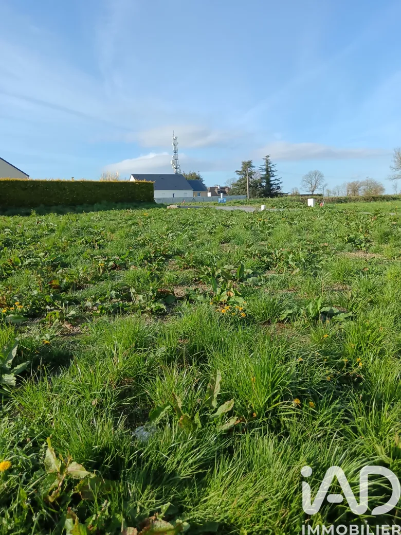 Terrain à bâtir à Saint-Jean-d'Elle (50810) · 41 480 €