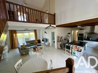 Maison d'architecte à Saint-Joseph (97480)
