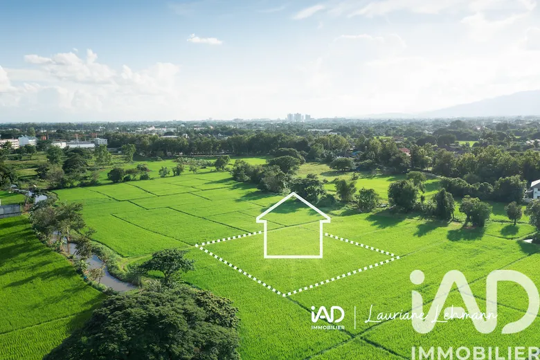 Terrain à bâtir à Dole (39100) · 70 000 €