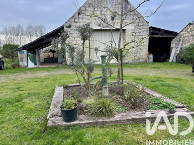 Park home in Allonnes (49650)