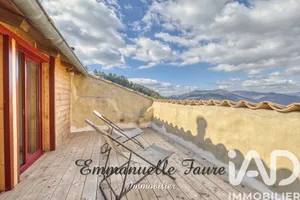 Maison de village à Chalencon (07240)