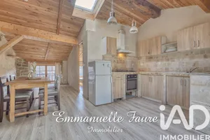 Maison de village à Chalencon (07240)