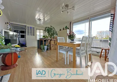 Barge in Conflans-Sainte-Honorine (78700)