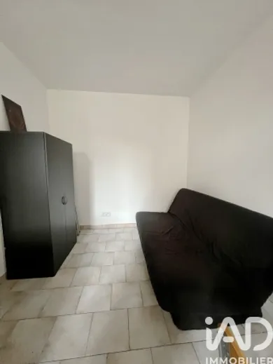 Studio à Corbeil-Essonnes (91100)