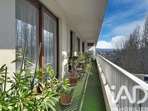 Apartment in Saint-Germain-en-Laye (78100)