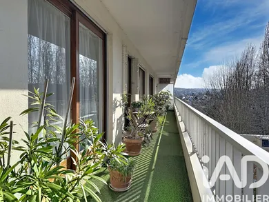 Apartment in Saint-Germain-en-Laye (78100)