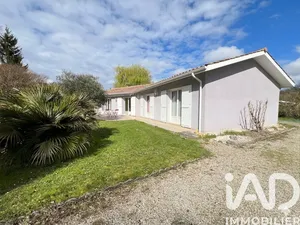 House in La Brède (33650)