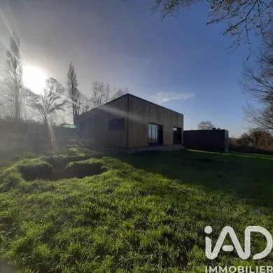 Maison de village à Saint-Hernin (29270)