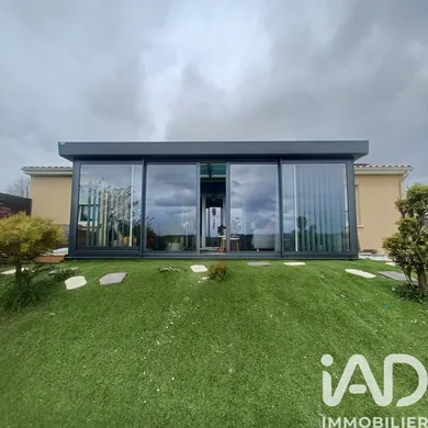 House in Saint-Martial-de-Mirambeau (17150)